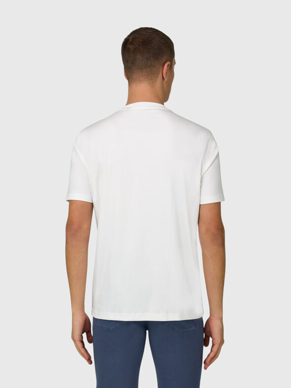 White t-shirt - 2