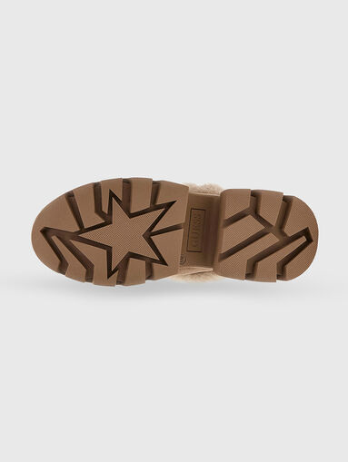 YARELI boots in beige - 4