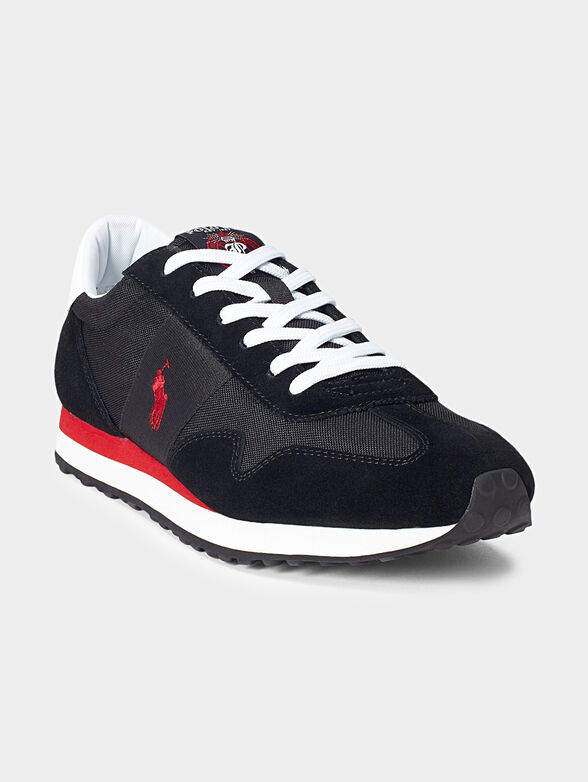 Sports shoes with logo accent - 2