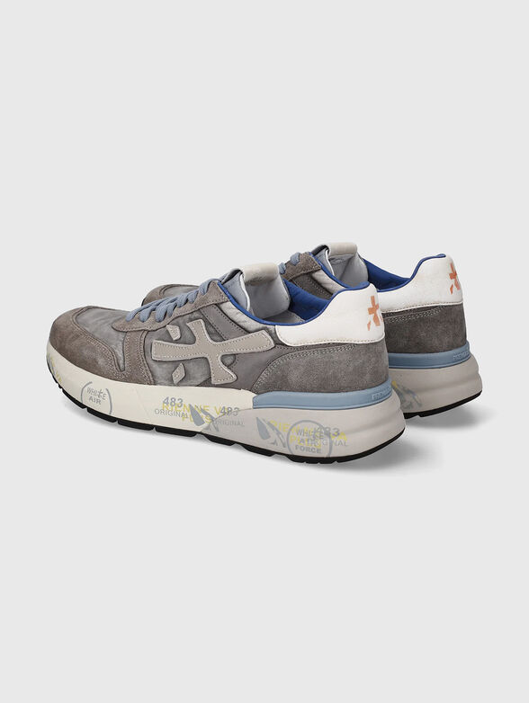 Sneakers with contrasting details - 3