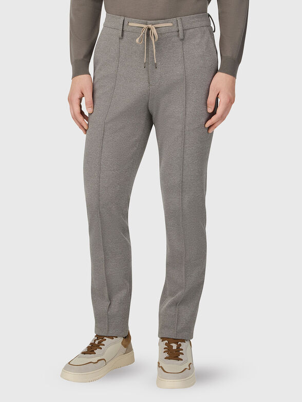 Sports pants with side pockets - 1