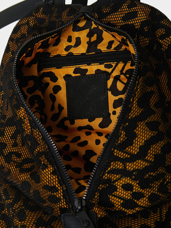 Small backpack with animal print - 6