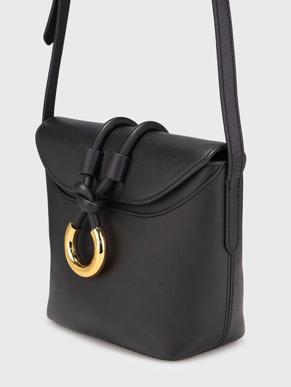 Beige crossbody bag with gold details - 5