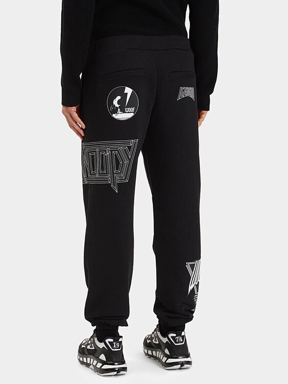 Sports pants with art details - 2