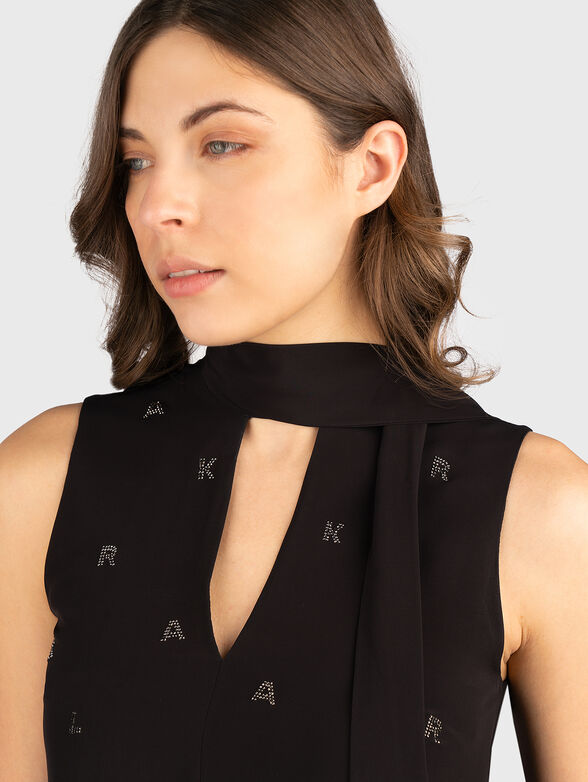 Mini dress with pockets and high neckline - 3