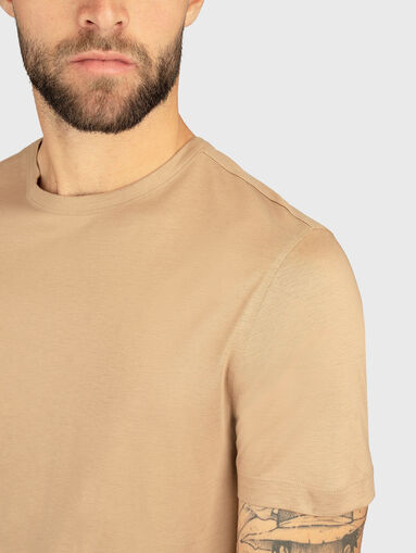 Cotton T-shirt with oval neckline - 4