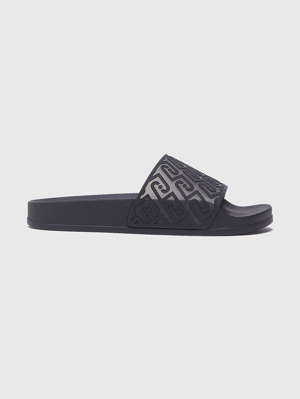 Beach shoes - 1