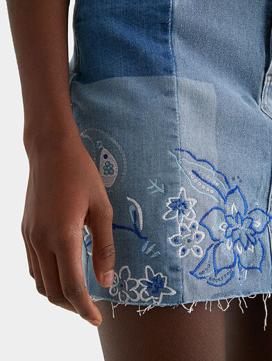 Short denim skirt with embroidery - 2
