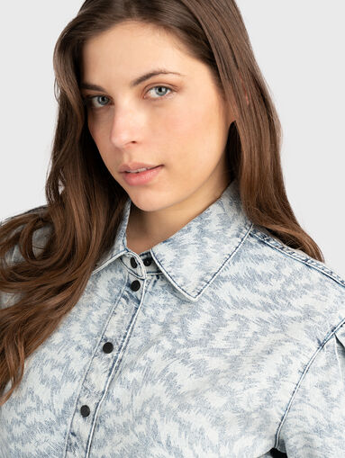 Denim shirt with short sleeves - 5