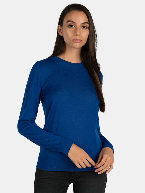 Вълнен пуловер в син цвят - 1
