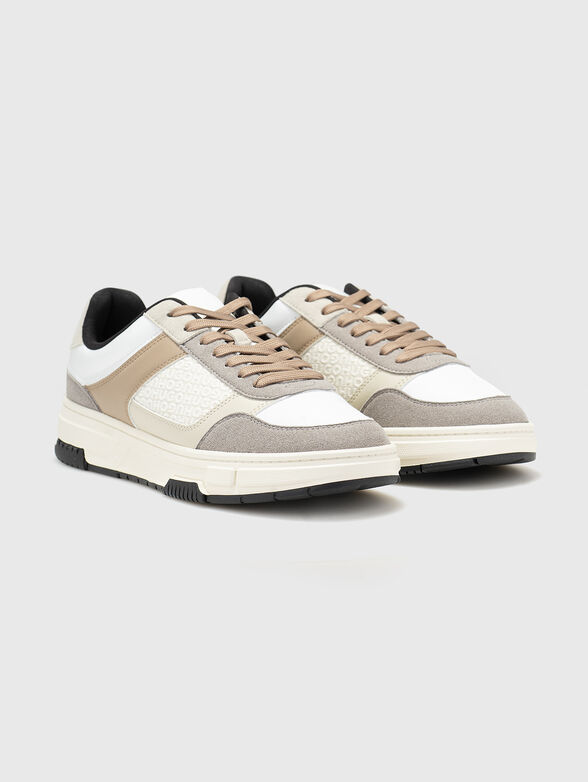 Sneakers with a monogram logo  - 2