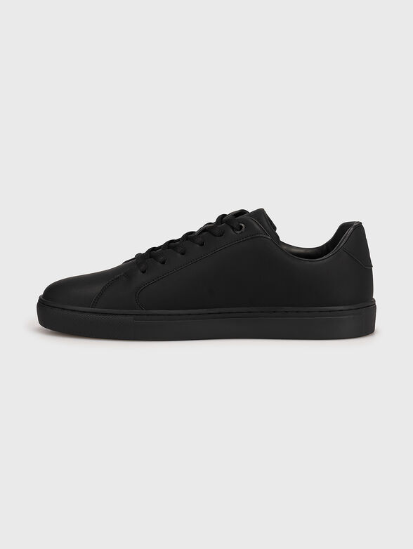 ERIS black sports shoes with logo accent - 4