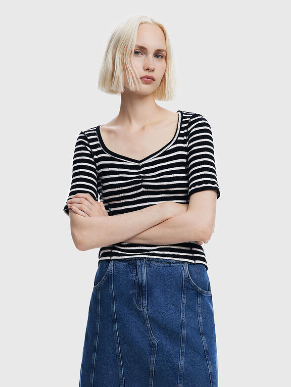 PICA blouse with short sleeves and gathered accent - 1