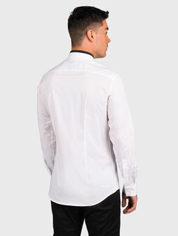 White cotton shirt with accent collar - 3