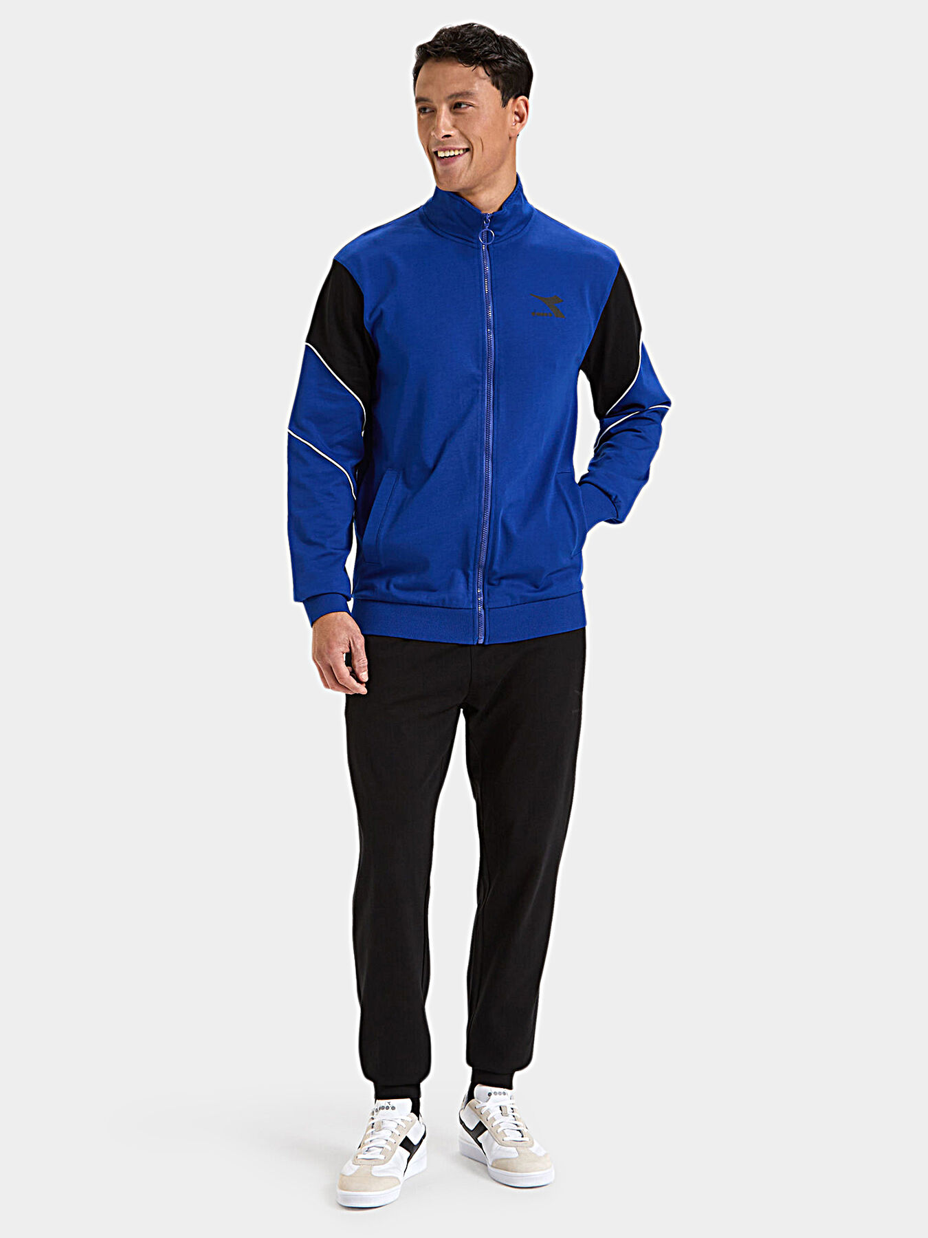 Tracksuit in blue and black CORE brand DIADORA Globalbrandsstore en