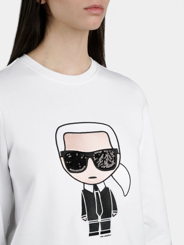 White sweatshirt with embroidery - 2