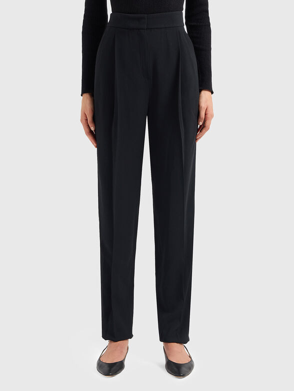 Straight trousers with pocket - 1