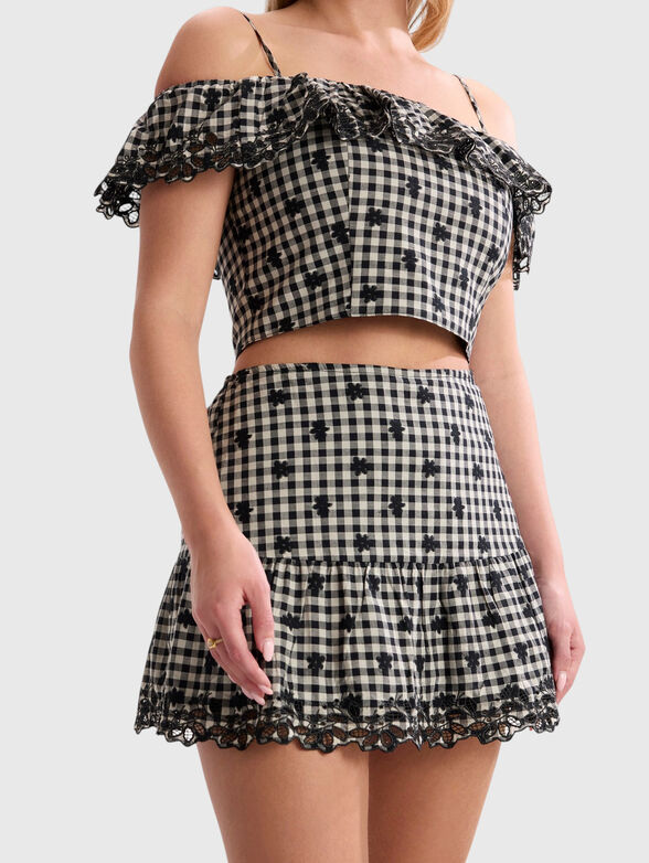 Mini skirt with checked print and embroidery - 3