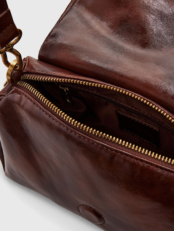 Bag with floral accent - 6