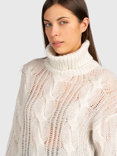 Sweater in black with sheer effect - 4