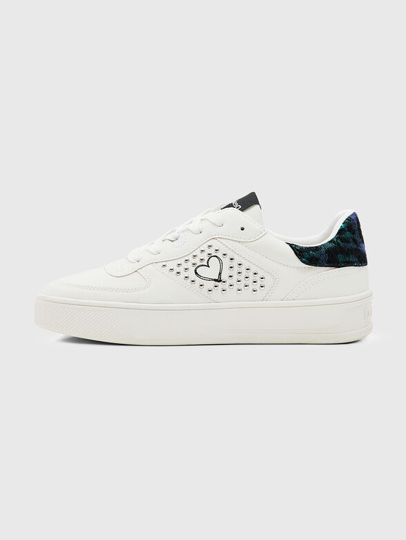 Sneakers with appliqué studs - 1