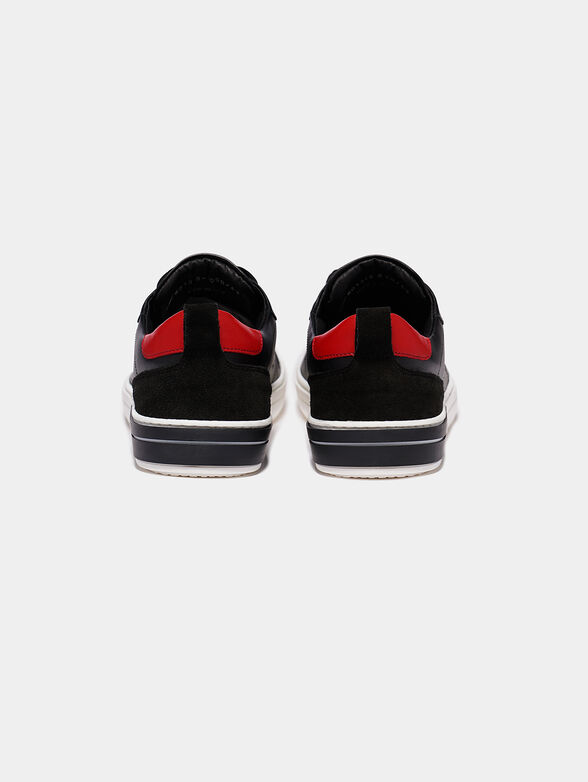 Black sneakers with contrasting elements - 4