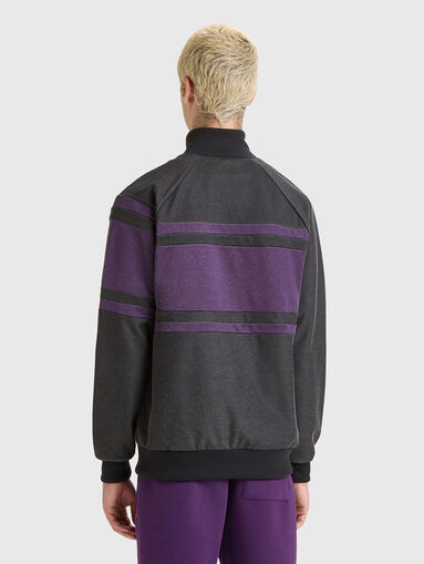 Sweatshirt with contrasting details - 3