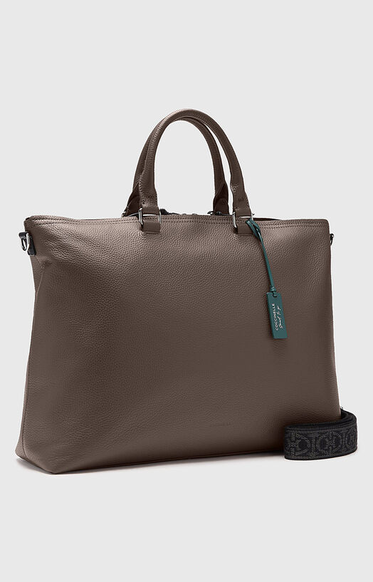 Кафява чанта с таг в контрастен цвят  - 2