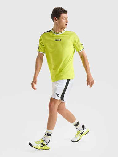 Спортни къси панталони с контрастна лента - 5