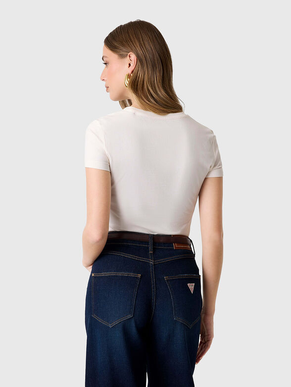 Slim T-shirt in peach color - 3