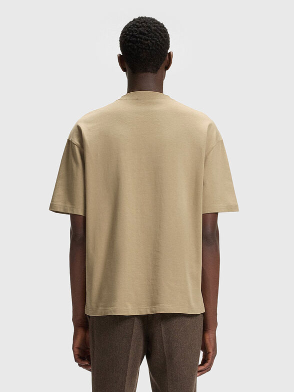 Cotton T-shirt with oval neckline in beige - 3