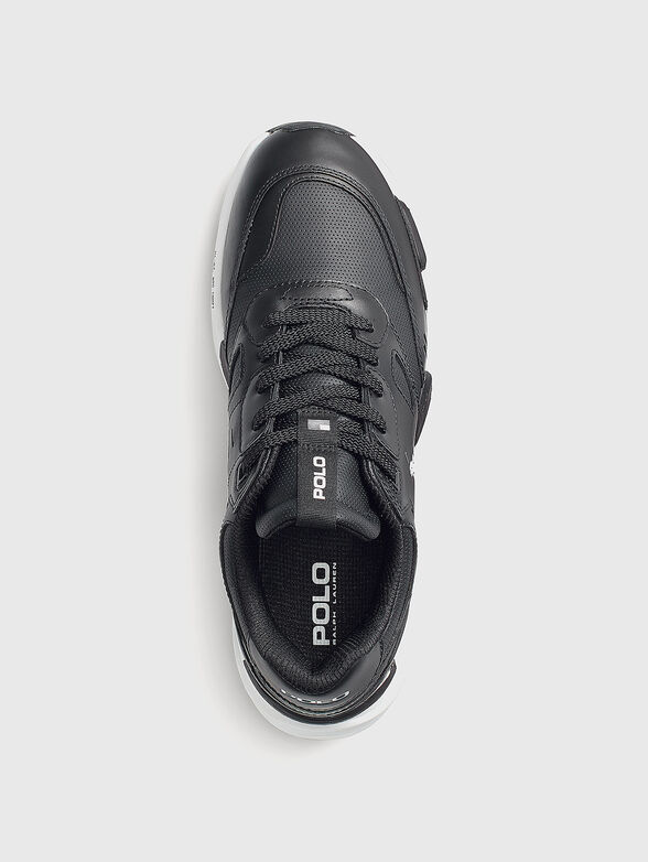 Sports shoes with logo  - 4