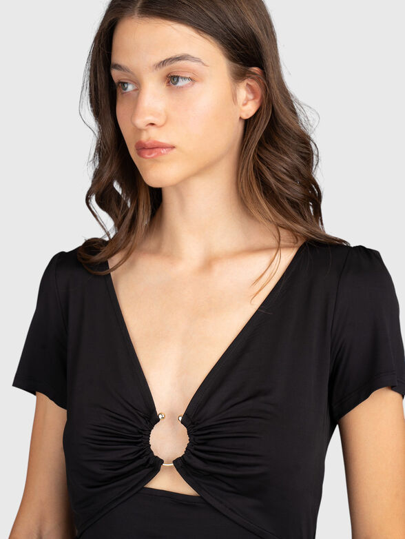 Blouse with V-shaped neckline - 4