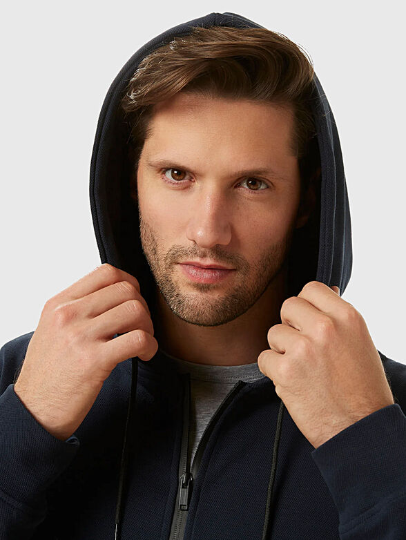 EASY LIVING blue sweatshirt brand YAMAMAY —