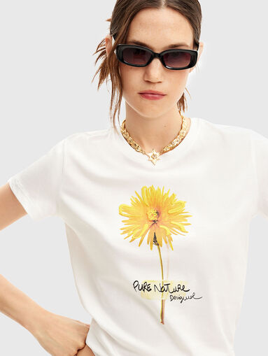 DINDA T-shirt with floral accent - 5