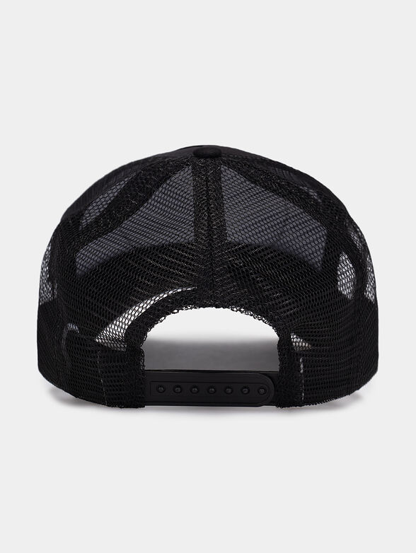 Baseball hat with attractive patch - 2