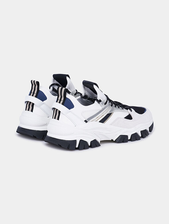 Sneakers with contrasting details - 3