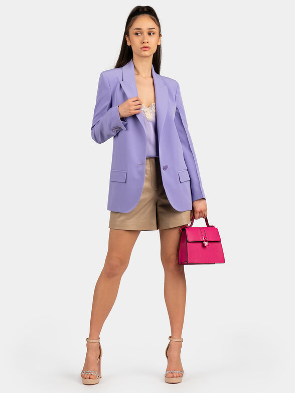 Blazer with pockets and button - 2