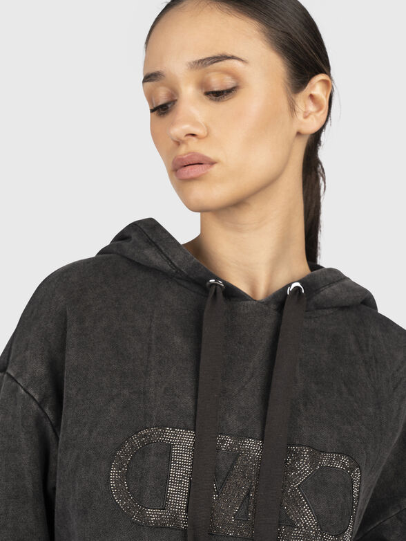 Dress with hood and appliqué rhinestones - 3