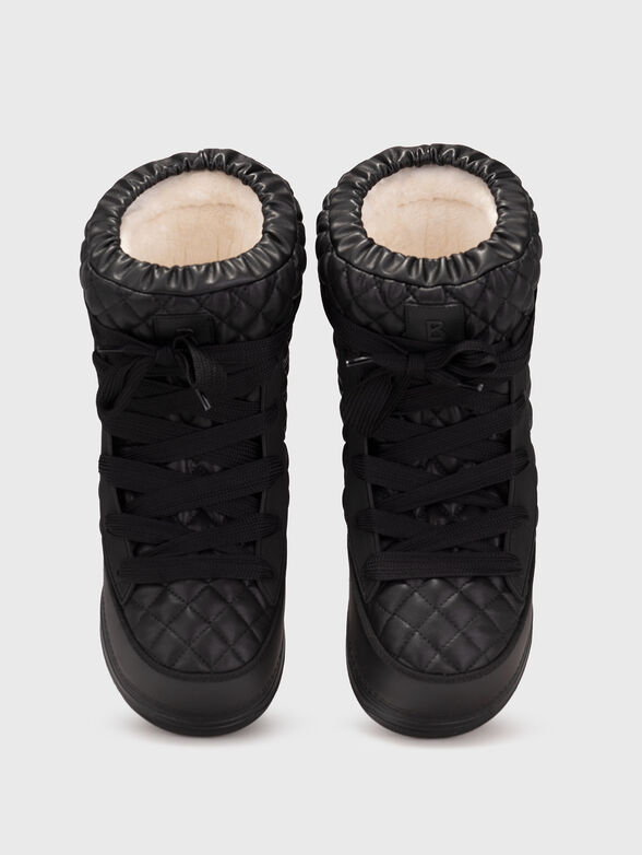 LA PLAGNE 18 leather apresque with quilted effect - 6