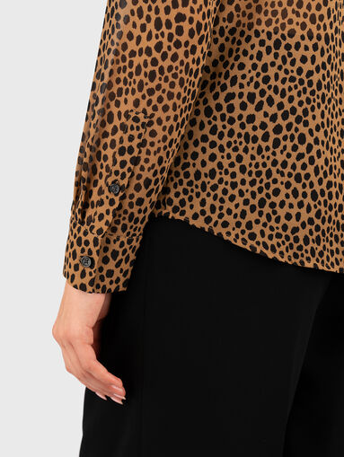 Long sleeve shirt with animal print - 4