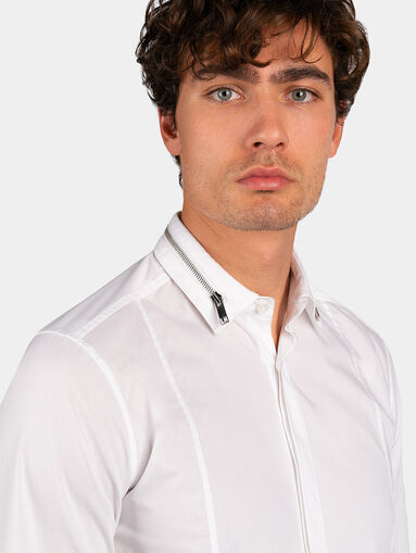 Shirt with zip on the collar - 5
