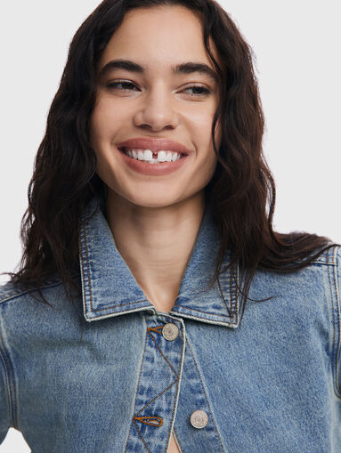 Denim jacket with floral embroidery - 4