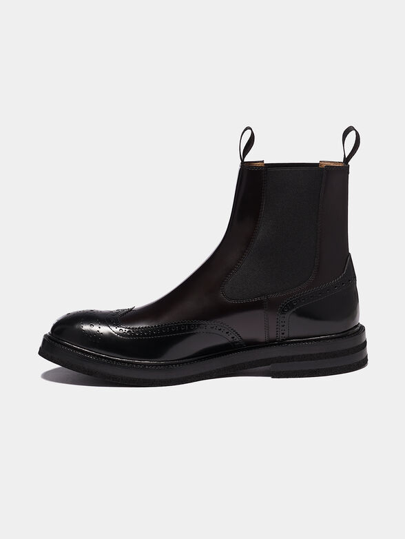 Chelsea boots with brogue perforations - 4