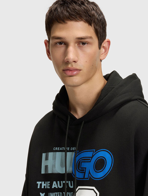 Sweatshirt with hood and print - 4