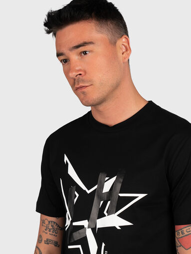 Black cotton T-shirt with print - 4