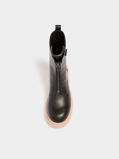LEILA ankle boots with zipper and logo detail - 5