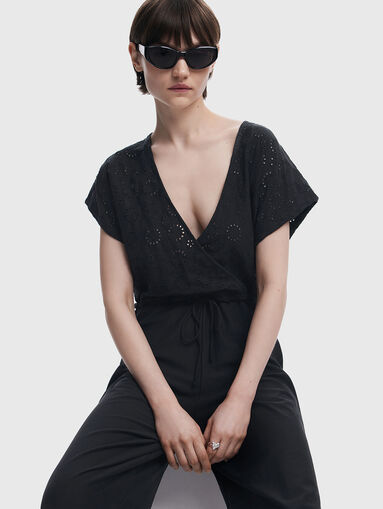Cut-out jumpsuit with V-neck - 5