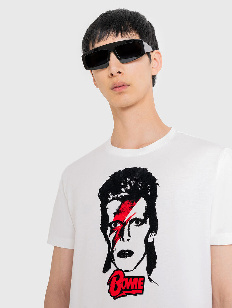 Black T-shirt with accent print - 3