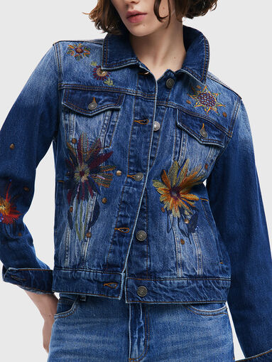 Denim jacket with floral embroidery  - 4